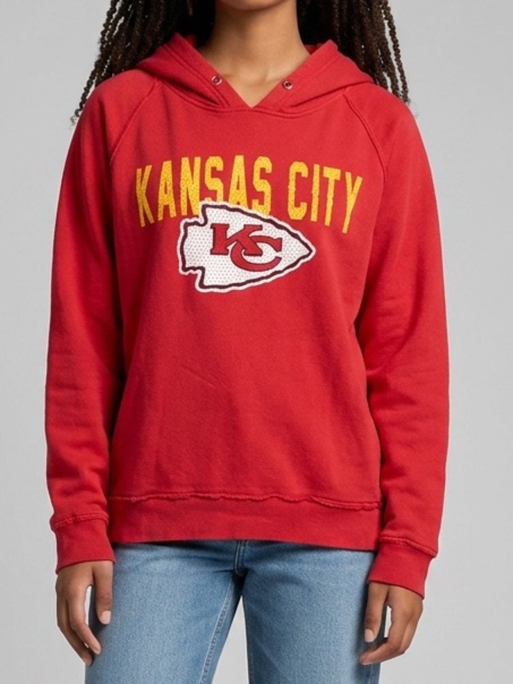 NFL Kansas City Chiefs Women's Red Pullover with Yellow Logo Accents XL